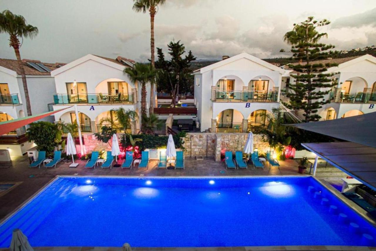 Latchi Escape Hotel And Suites Polis ภายนอก รูปภาพ