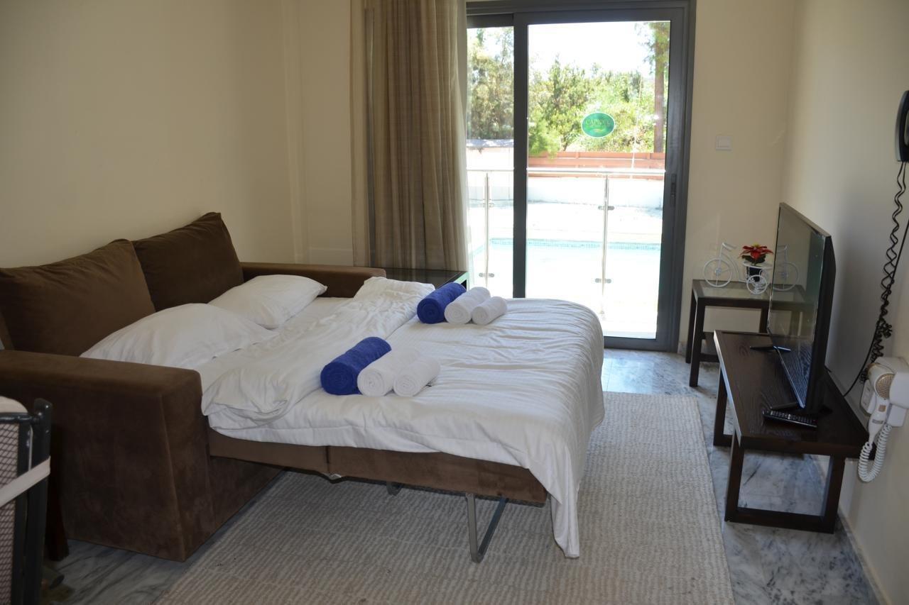 Latchi Escape Hotel And Suites Polis ภายนอก รูปภาพ