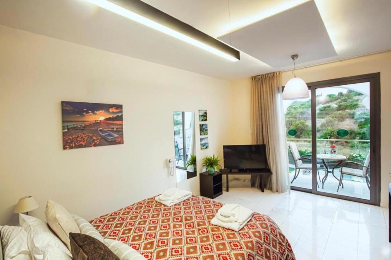 Latchi Escape Hotel And Suites Polis ภายนอก รูปภาพ