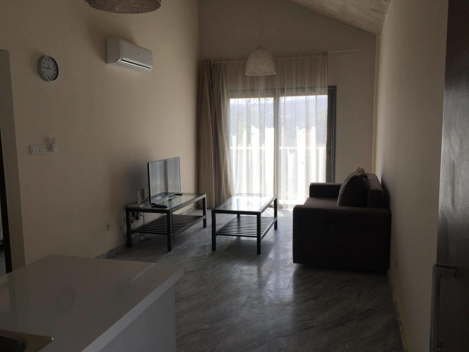 Latchi Escape Hotel And Suites Polis ภายนอก รูปภาพ