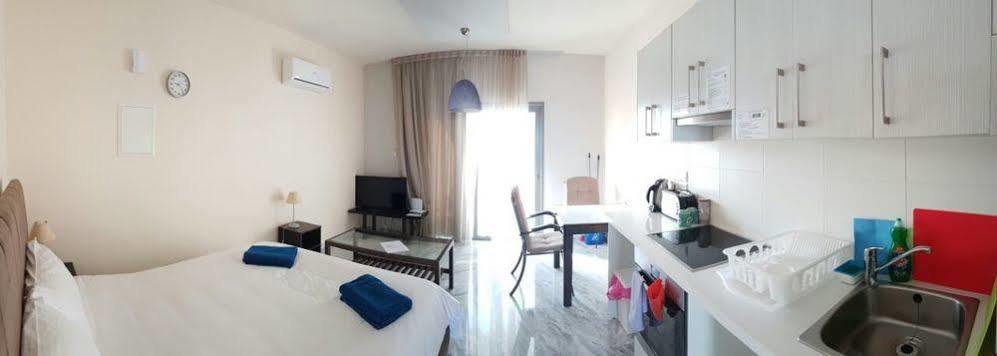 Latchi Escape Hotel And Suites Polis ภายนอก รูปภาพ